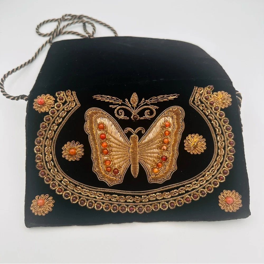 Maharani Embroidered Black and Gold Clutch Velvet Bag - Picture 5 of 13